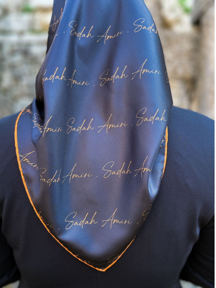 Signature Sadah Amiri Siyah Gold Twill Eşarp