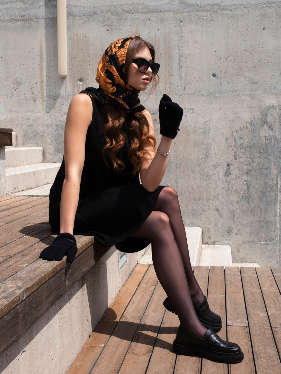 Baroque Siyah Barok Desen Twill Eşarp